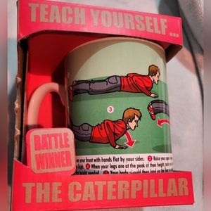801. Caterpillar dance mug